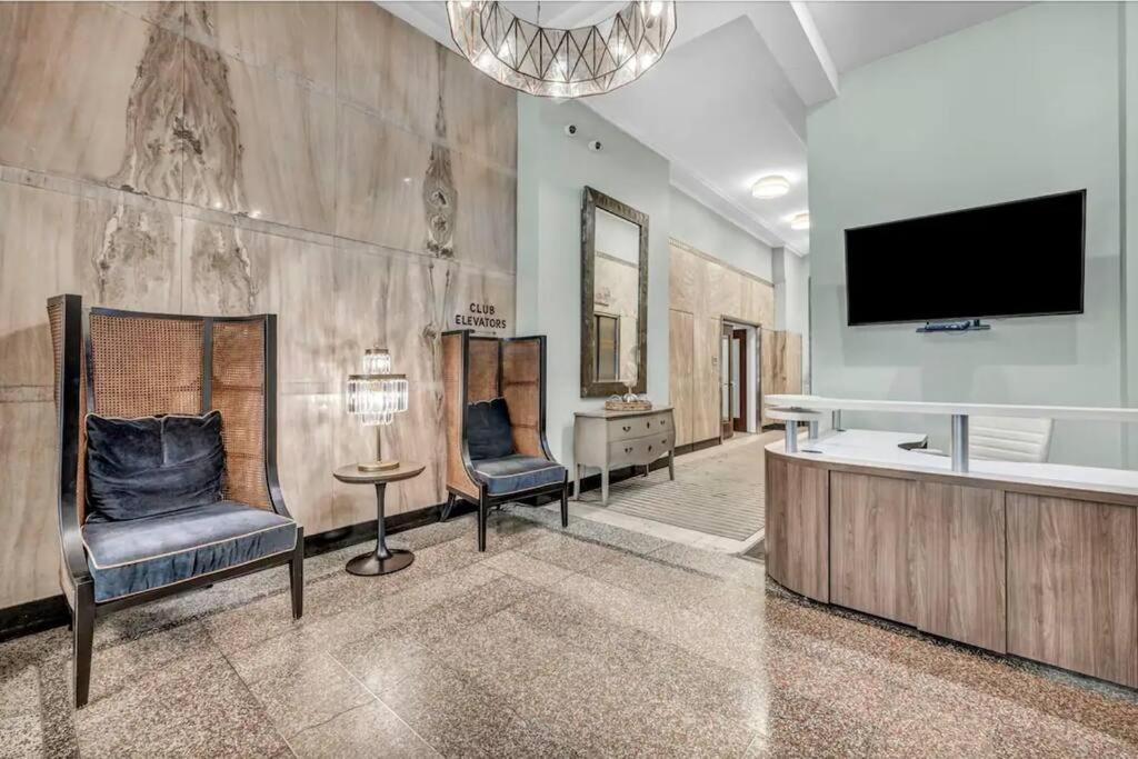 2Br Unit In The Heart Of Dt On Playhouse Square, With Pool And Gym Access-1106 Appartement Cleveland Buitenkant foto