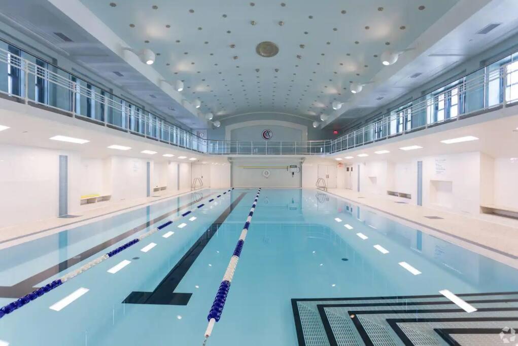 2Br Unit In The Heart Of Dt On Playhouse Square, With Pool And Gym Access-1106 Appartement Cleveland Buitenkant foto